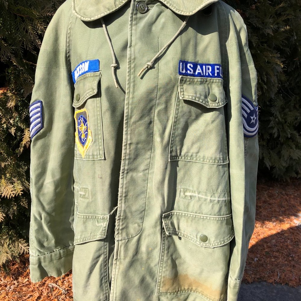 Vintage Men's US Air Force Military Jacket Hood Patches Med Reg Cotton OG 107 - Picture 2 of 12